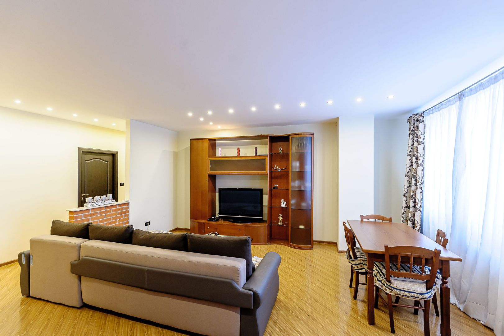 Apartament cu 3 camere, Urbanna. - Poză 3