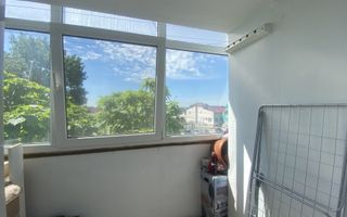 Compartimentare decomandata! Vanzare apartament cu 3 camere-Micro 11 - Poză 12