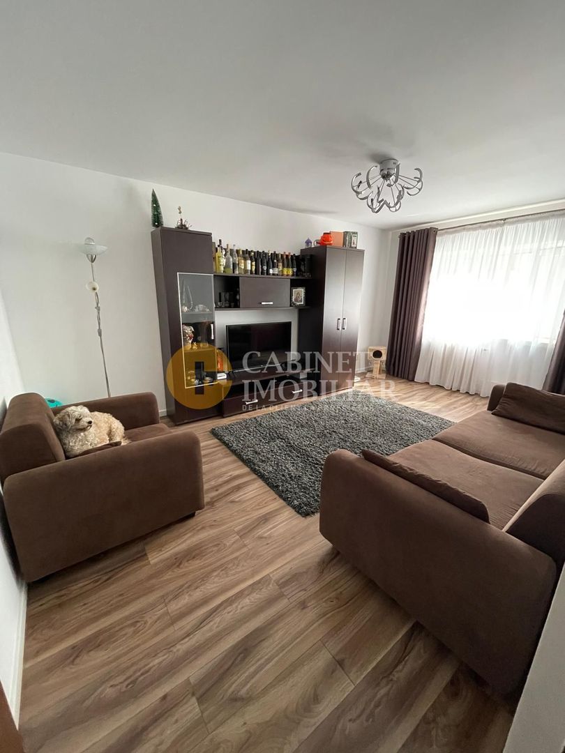 Nicolina - 3 Camere Decomandat Etaj 2 Bloc 1986 - Poză 1