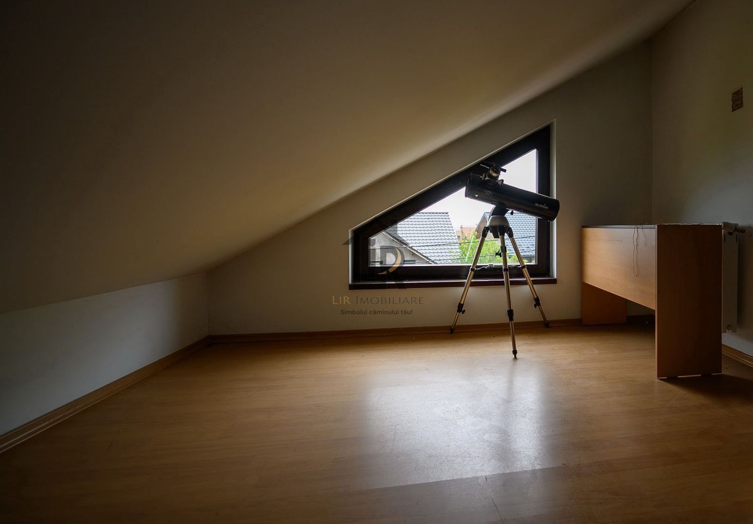 Vilă 5 camere 240 mp, mobilata,teren 806 mp – Platou Galata, Iași - Poză 14