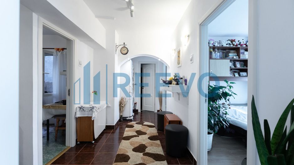 Apartament de vânzare cu 3 camere,  str. Letea, Bacău - Poză 3