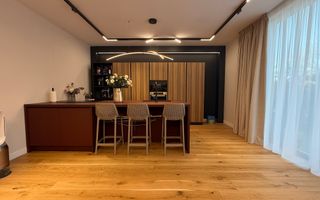 Vila 5 camere complex residential Tunari - Poză 2