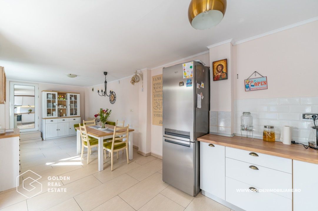 Locuinta de familie cu spatiu ideal pentru dezvoltarea unei afaceri - Poză 2