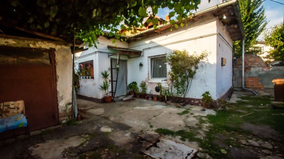 Casa+garaj+anexa și teren intravilan 225 mp Campina - Poză 4