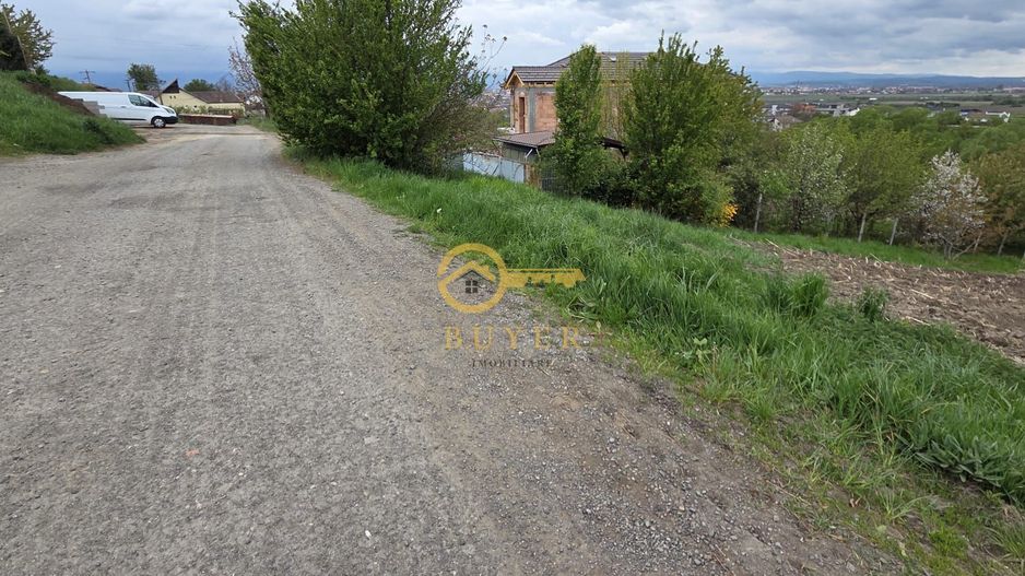 Teren Intravilan in Sibiu cu PUZ- 1116mp, str Gorunului, pret atractiv - Poză 1