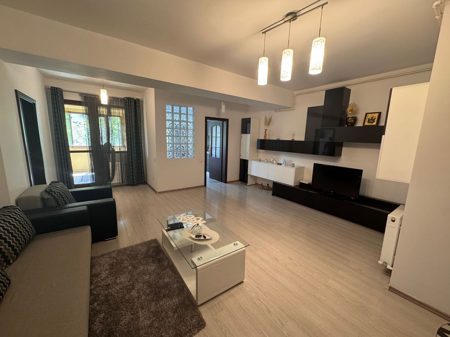 Prelungirea Ghencea 2 Camere Cartierul Latin 72 mp Centrala 1/8 - Poză 1