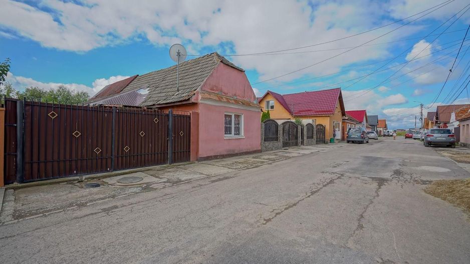 Casă bătrânească cu 3 camere la vânzare - Sânpetru - Poză 21