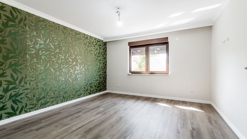 Casă gata de mutat în Aradul Nou, renovată complet (2026) - Poză 13