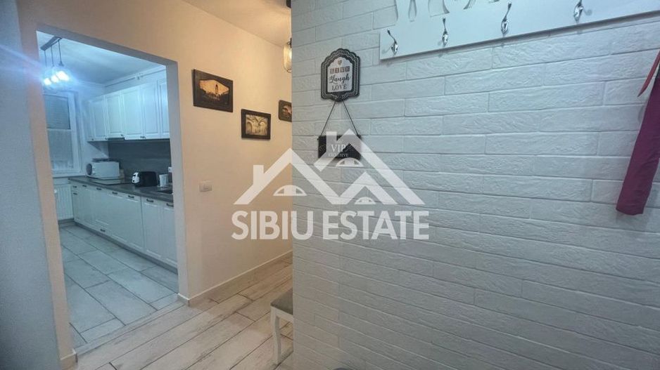 Apartament de inchiriat, cu 2 camere- zona Centrala, mobilat si utilat - Poză 8