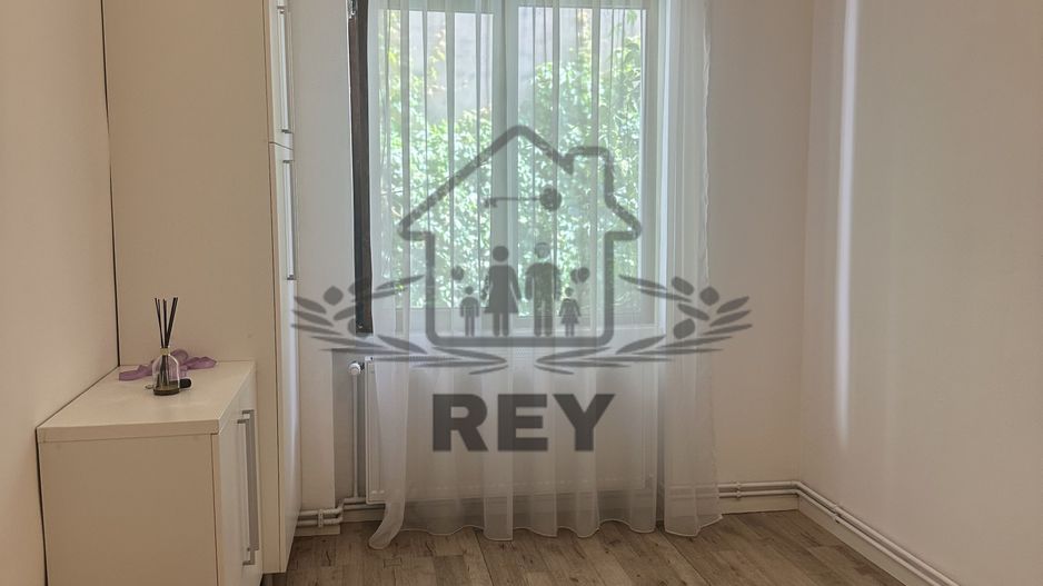 Imobil 3 niveluri, renovat, cu spațiu comercial si 2 ap.- Bd. Victoriei - Poză 7