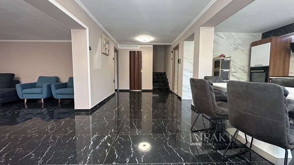 Vila cu sala de fitness, sauna, jacuzzi, zona de top - Andrei Muresanu - Poză 15