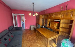 Apartament cu 3 camere, 66 mp, decomandat, Zona Fortuna - Poză 2