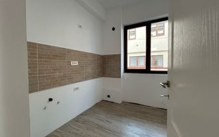 Super pret I Casa tip duplex P+1 I 4 camere I 3 bai I Balotesti - Poză 9