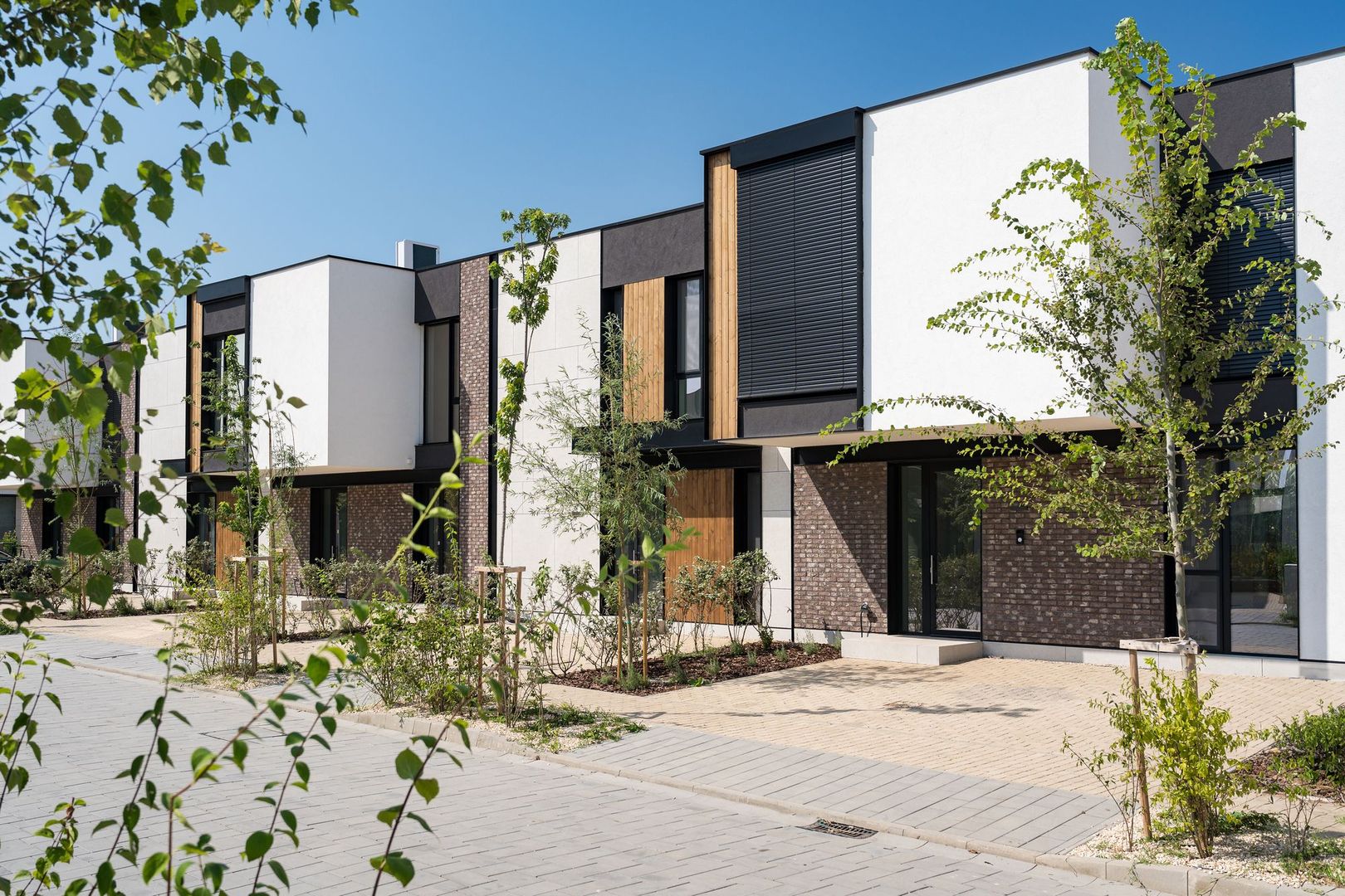 Vila tip UV02 mobilata complet in Amber Forest-prima inchiririere - Poză 2