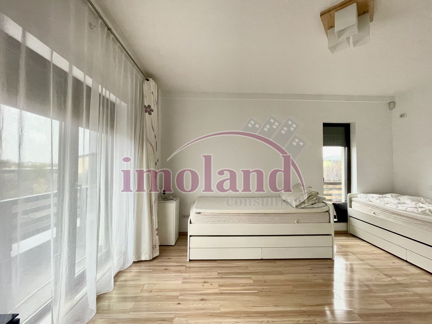 Închiriere vila 2018, 3 camere 150 mp - complex închis, Pipera - Poză 16