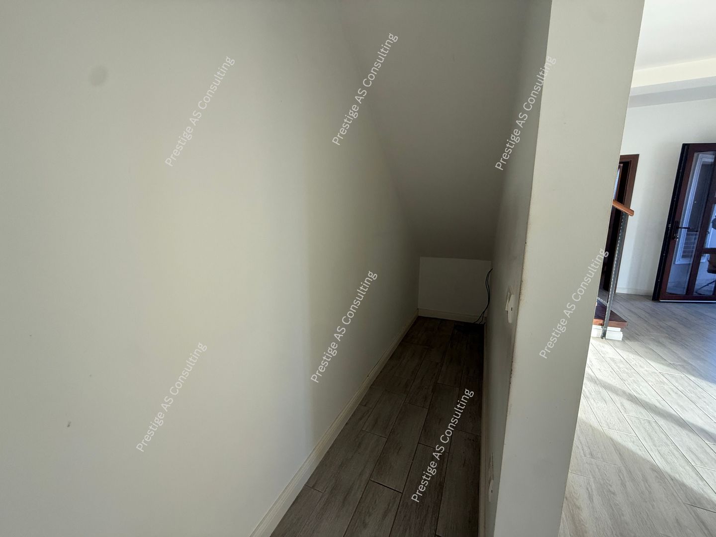 Duplex nemobilat | 4 camere+3 bai | 350mp Teren- Ikea-Dumbravita - Poză 5