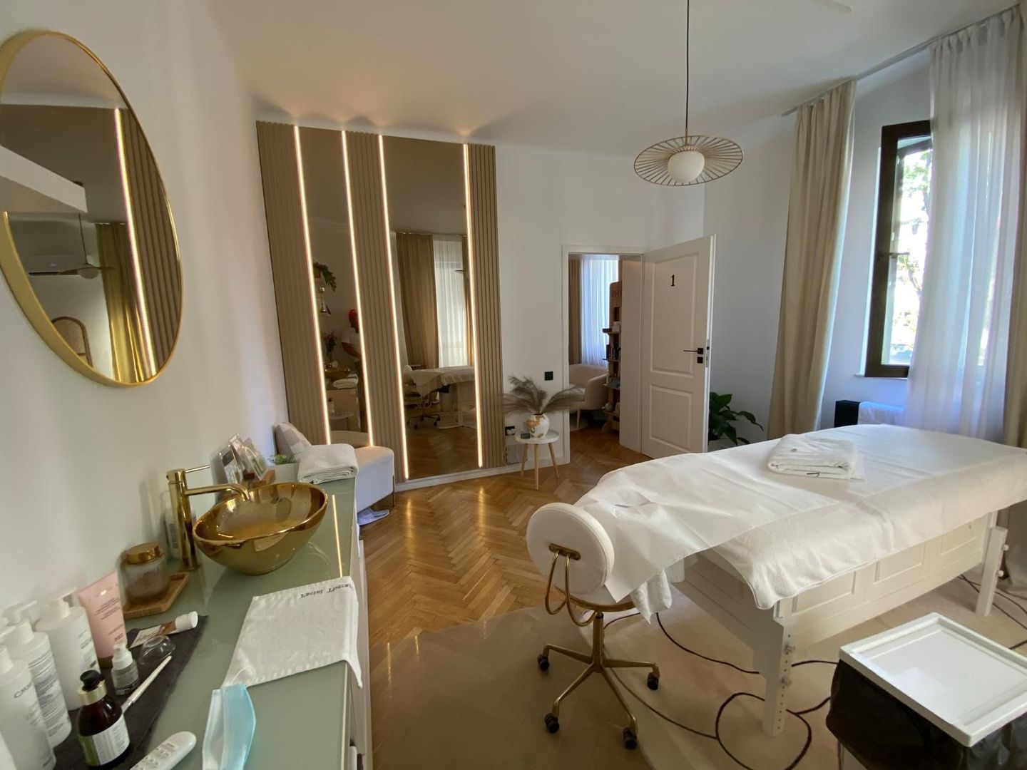 SPATIU PREMIUM | DOROBANTI - Poză 7