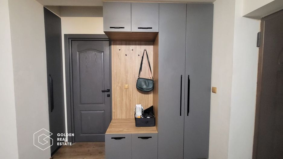 Apartament  cu spatiu de joaca si curte in Giroc - Poză 8