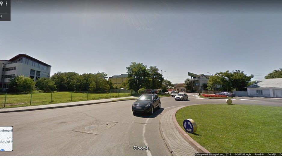 INVESTITIE!! Teren intravilan, strada TRAIAN, zona cu trafic intens; - Poză 1