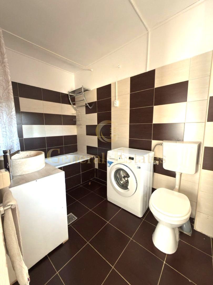 Apartament spatios cu 3 camere - Poză 14