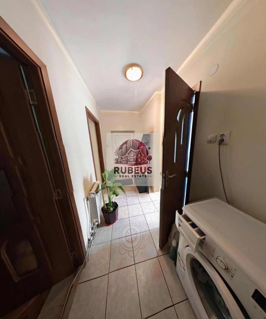 Casa cu personalitate in Calomfirescu – spatiu, liniste si teren gener - Poză 8