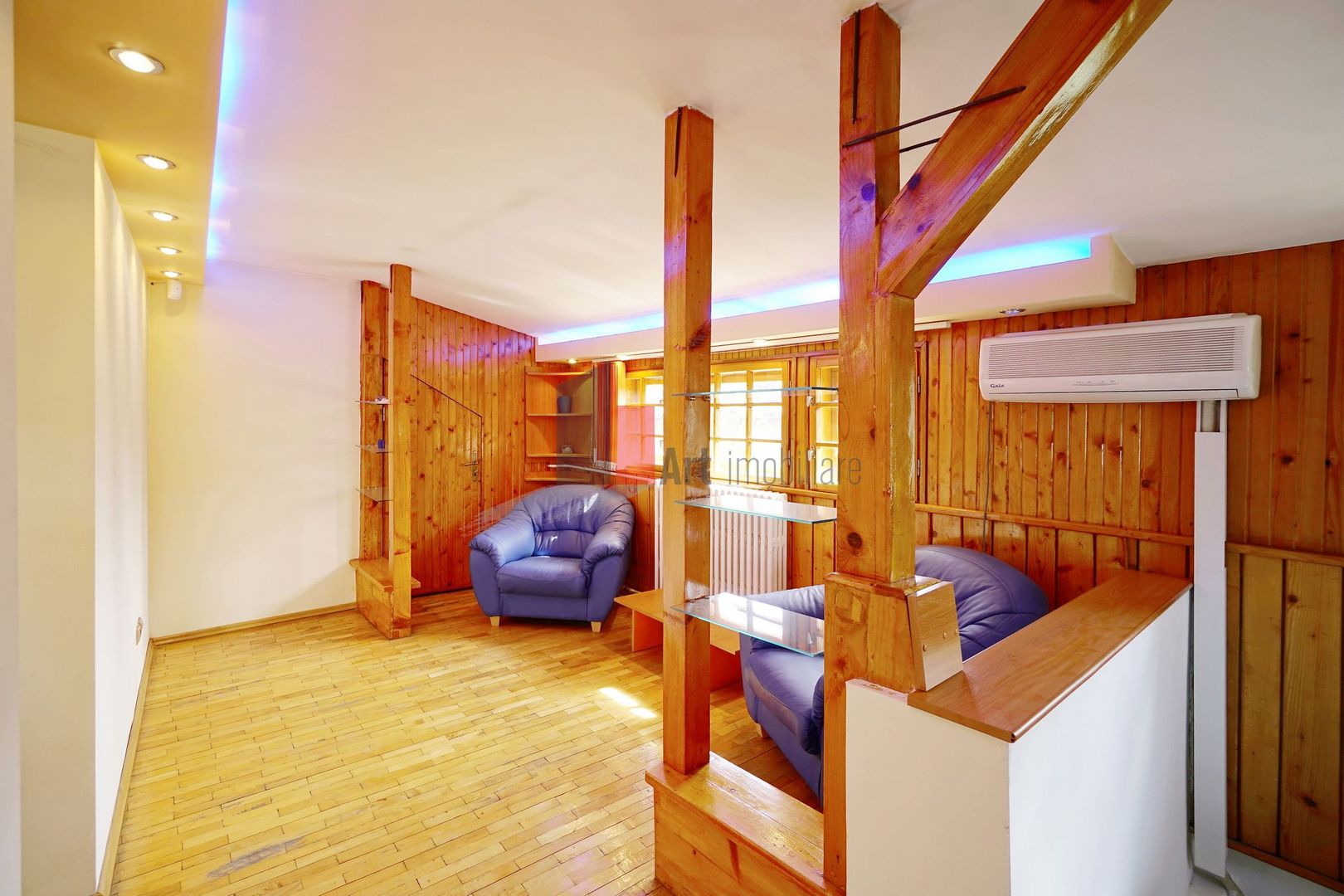 Proprietatea "ARCHA" , Vatra Luminoasa, JUMATATE DE VILA, intrare separata - Poză 15