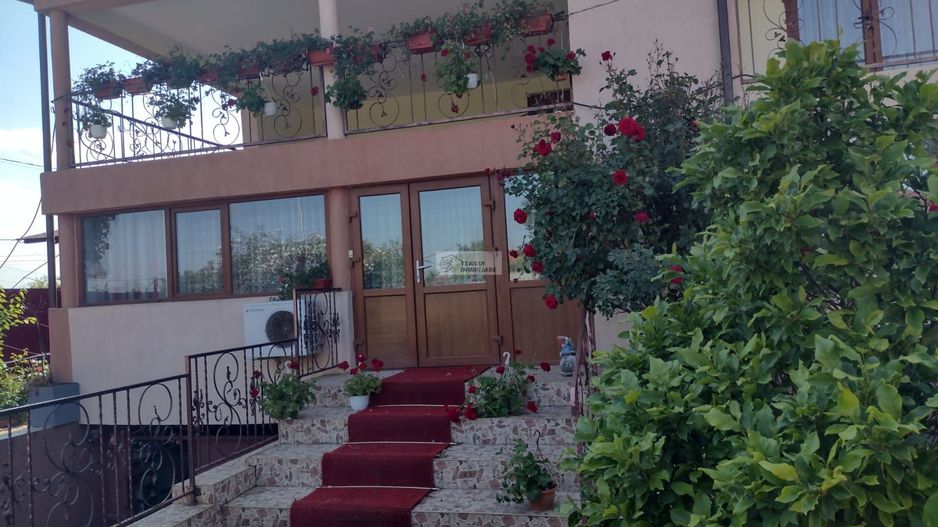 Casa/vila de vanzare in Garoafa /Vrancea - Poză 3