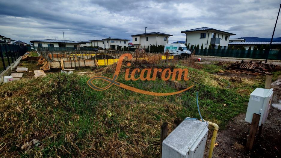 DIFERIT Haus ,Cristian,500 mp cu autorizatie,CASA IN CURS DE EXECUTIE - Poză 4