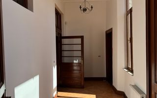 Apartament in clădire istorică P-ta Plevnei cu vedere parc - Poză 25