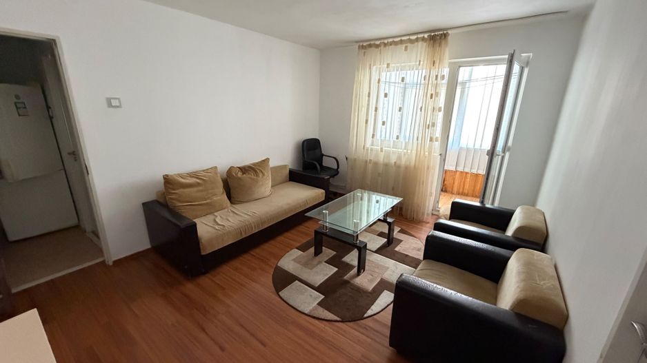 Apartament 2 camere de inchiriat, etaj 1 - zona Cetate - Poză 2