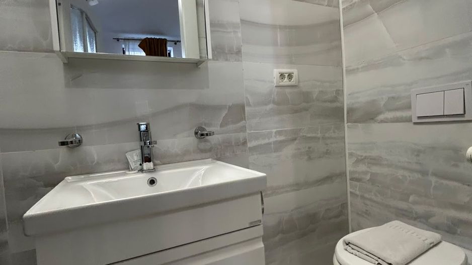APARTAMENT 3 CAMERE DE INCHIRIAT - Poză 9