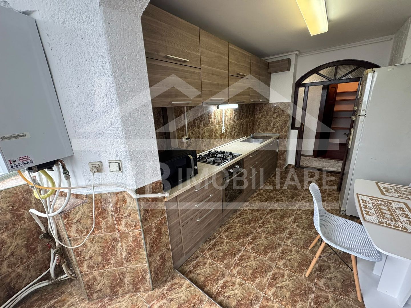 Apartament cu 3 camere, decomandat, 80mp, Zona Ultracentral - Poză 8