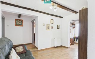 Casă deosebită la Urvişu de Beliu - Poză 7