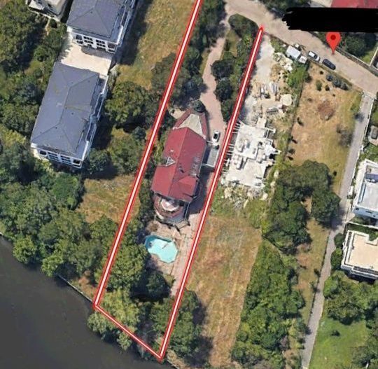 Vilă deschidere  lac Grivița  direct proprietar cu 20 m și 20 strada - Poză 1