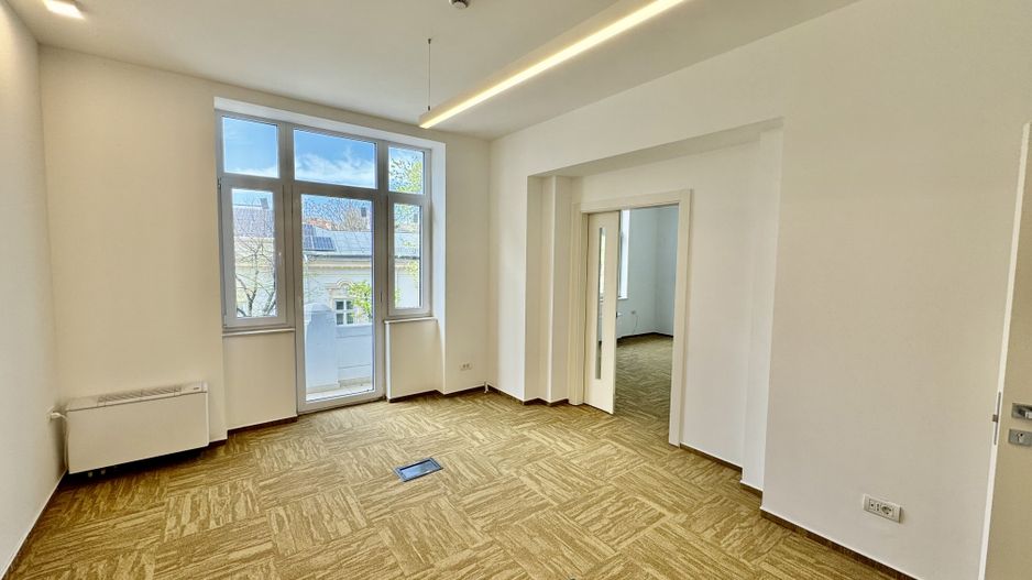 Cladire Brancoveneasca 30 de birouri 1100 mp dubla deschidere - Poză 7