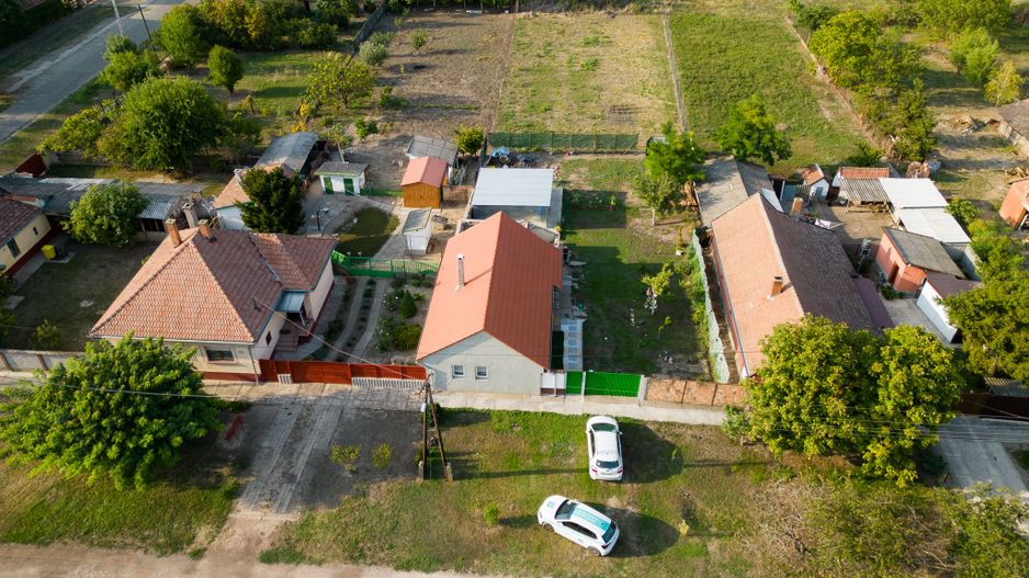 Casă cu 3 camere lângă graniță - Poză 29