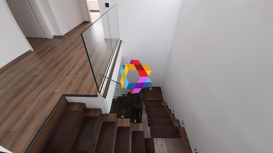 Spatiu de birouri deosebit - 160 mp - Poză 3