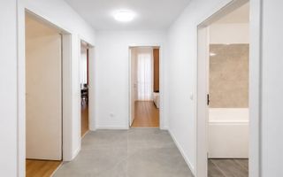 Apartament 3 camere, prima închiriere, la 25 minute de de Gara de Nord - Poză 3