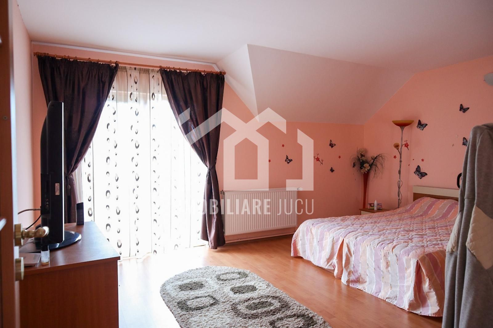 Casa la cheie, 7 camere, 256mp, teren 1700mp+livada 1100mp, Gadalin - Poză 3