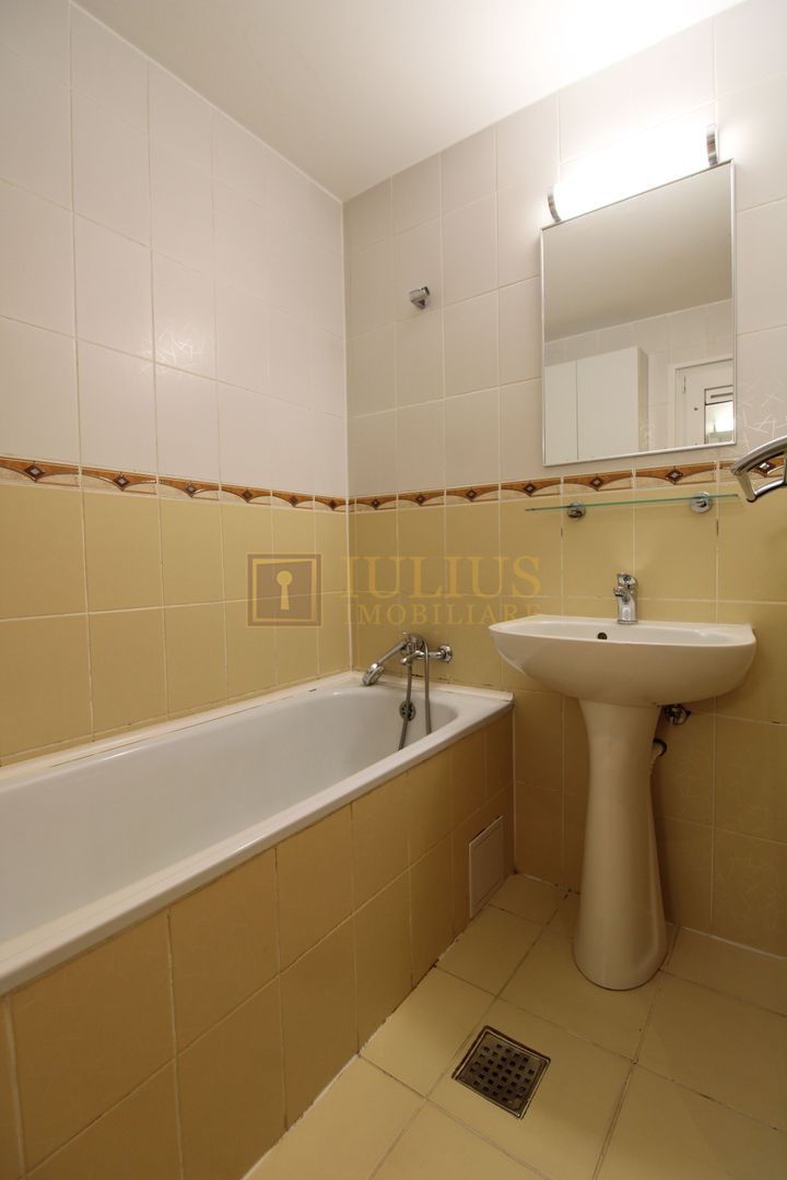 Zona Aradului, 4 camere + 2 bai, centrala proprie - Poză 11