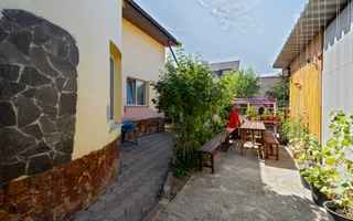 Vilă din cărămidă cu 4 dormitoare și 3 băi - Poză 16