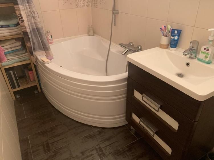 De închiriat apartament mobilat și utilat - 3 camere - Micro 20 - Poză 5