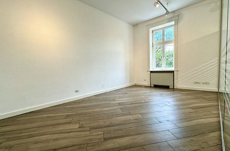 Birou elegant si spațios in Piața Unirii - Poză 4