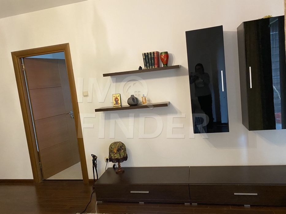 Apartament o camera Buna Ziua la Cheie cu Parcare Subterana - Poză 3