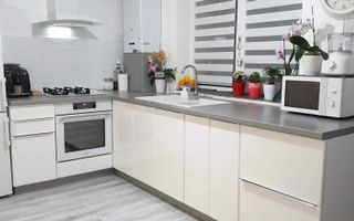 Apartament cu 2 camere, finisat si mobilat. - Poză 4