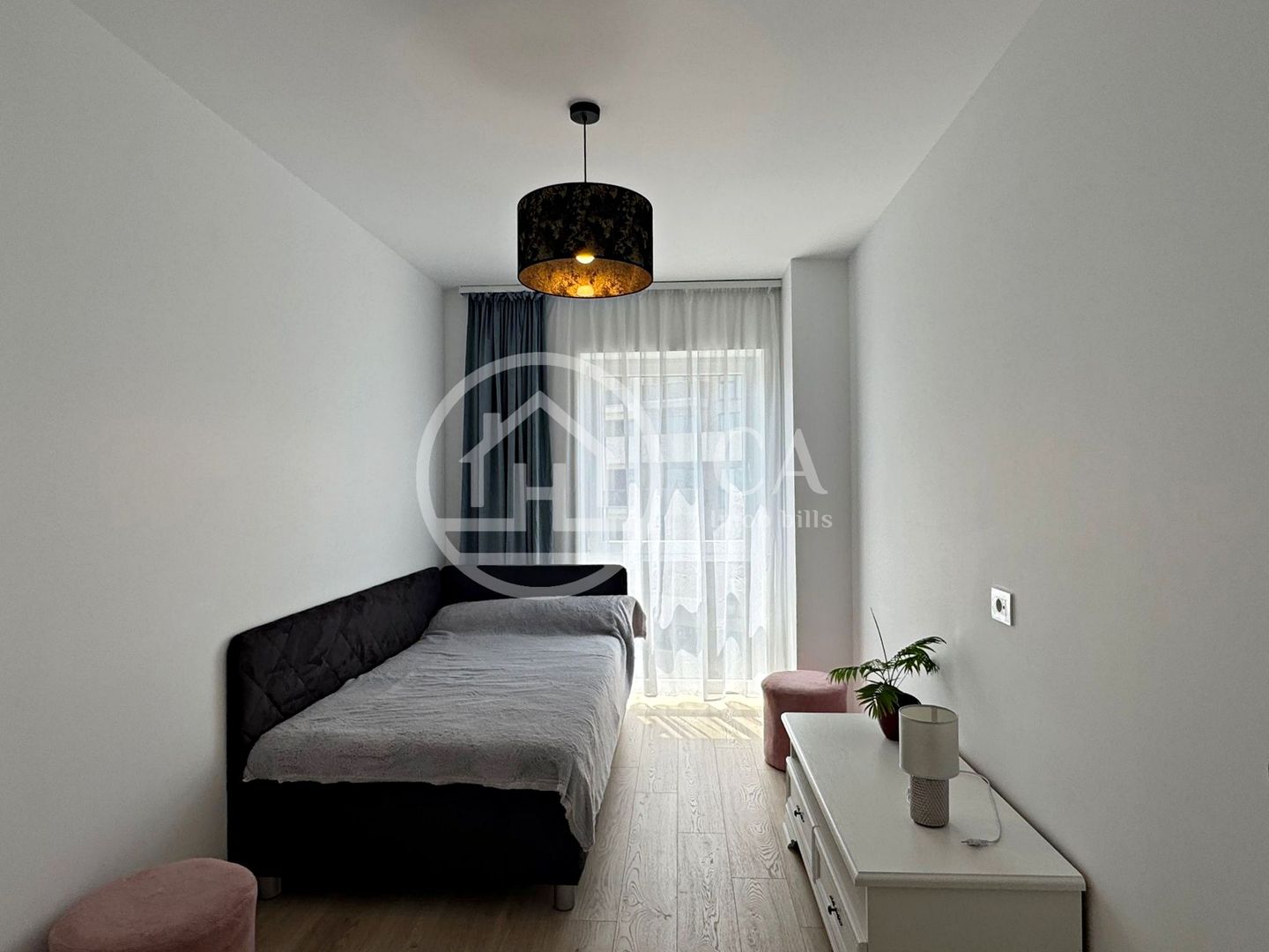 Apartament LUX cu 3 camere de inchiriat in zona Nufarul, Oradea - Poză 6