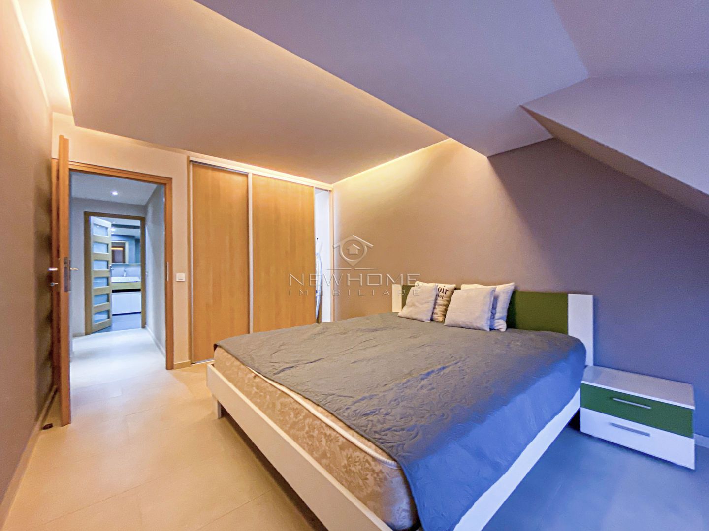 Apartament LUX 4 camere Parcare, zona Campului - Poză 4