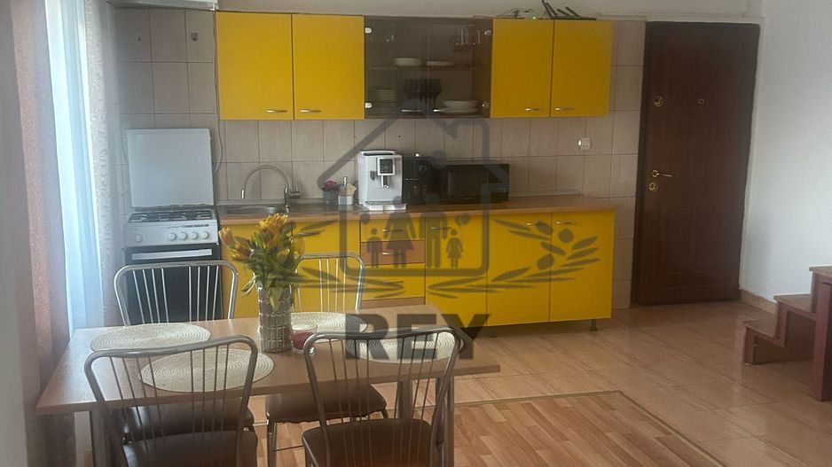 Apartament 2 dormitoare mansarda Mihai Viteazul - Poză 3