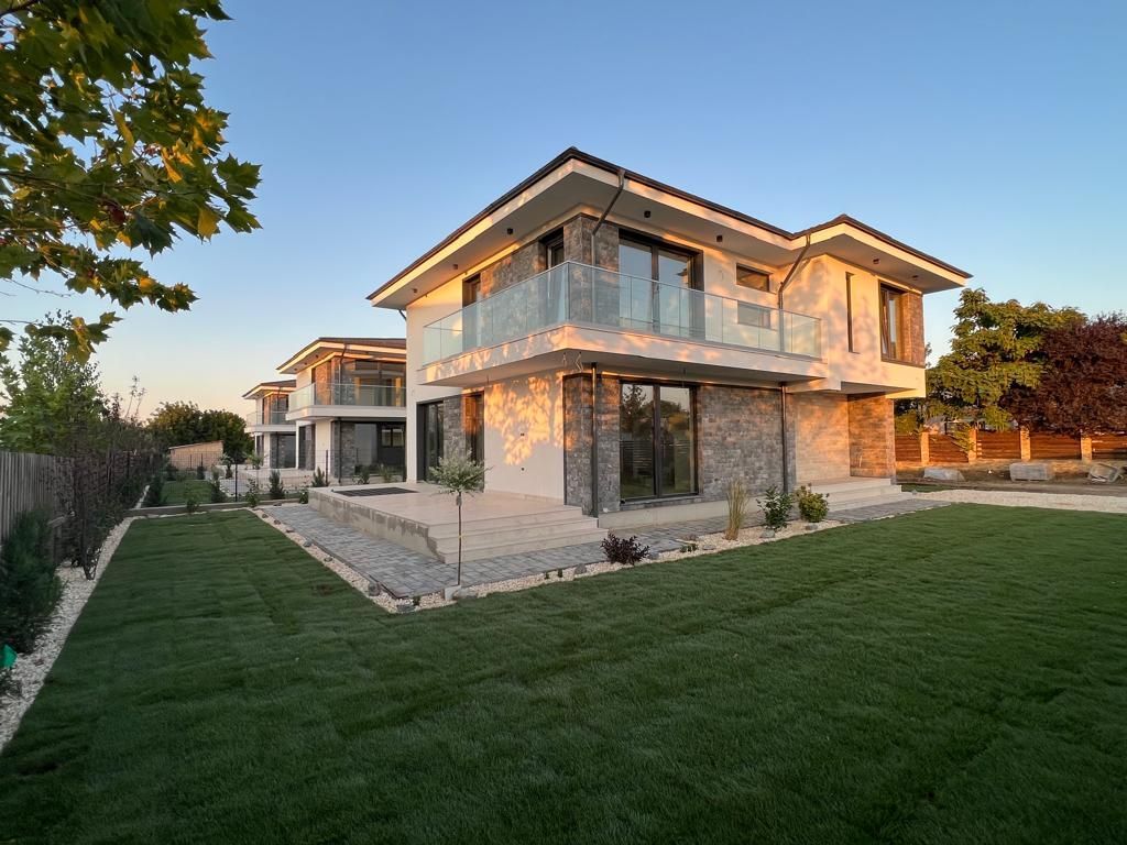 Vila Individuala "la cheie" | Corbeanca  | langa Lac | - Poză 1