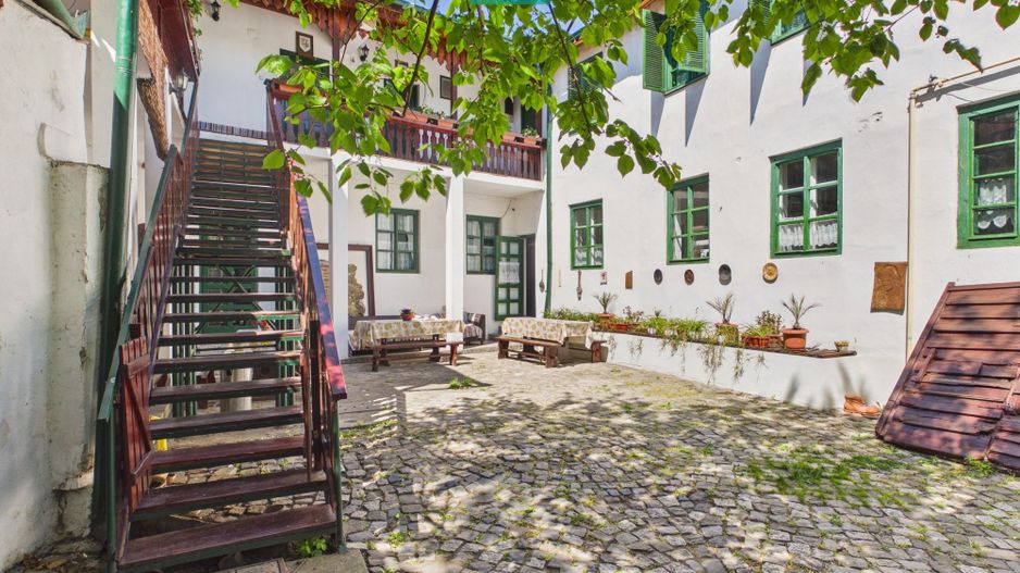 Pensiune 18 Camere cu Restaurant - Cetatea Oradea - Poză 32